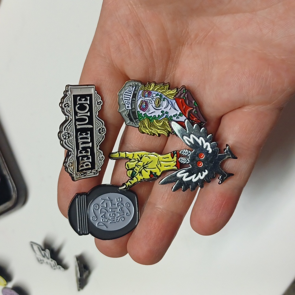 Halloween 🎃 bundle of pins spooky fun Beetlejuice rock on zombie PINS